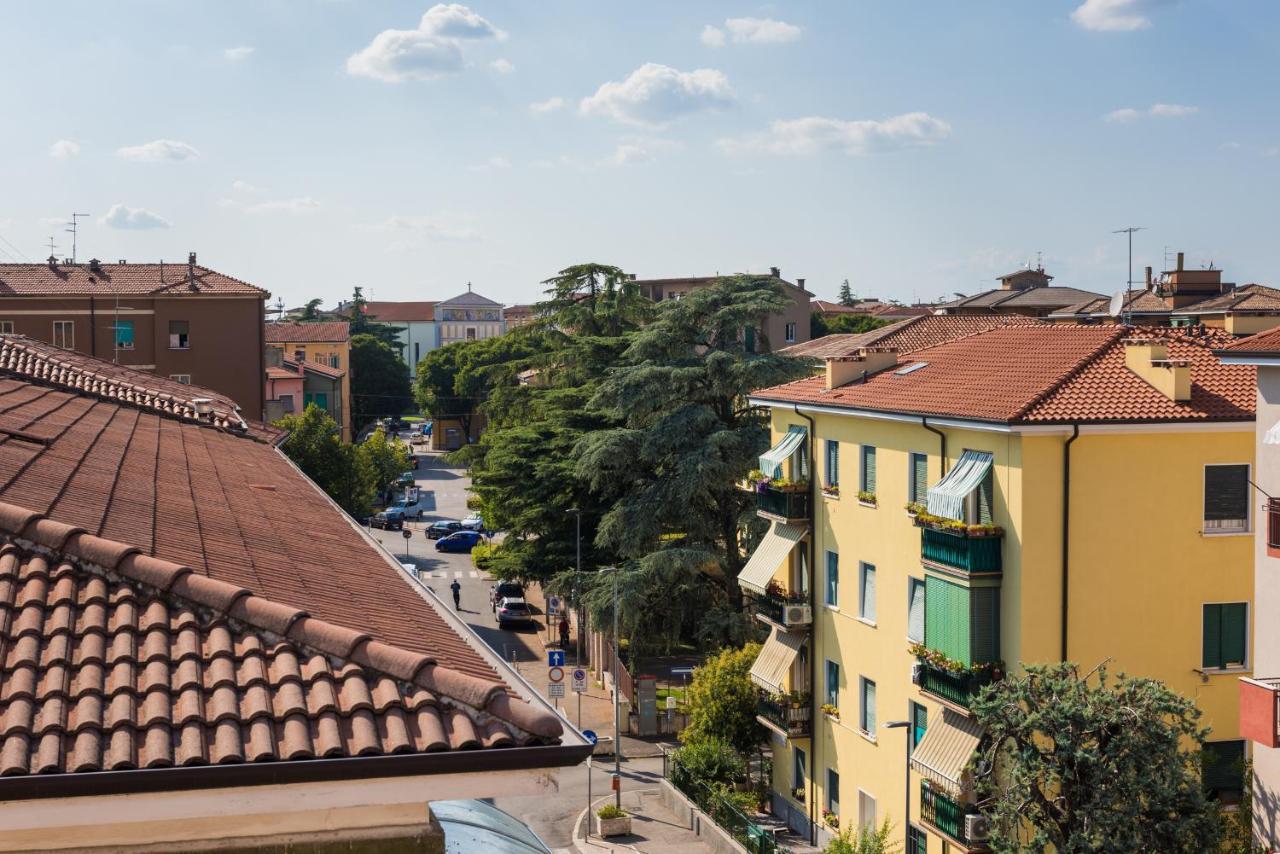 Civico40 Luminoso Appartamento Con Balconi E Garage Privato Верона Экстерьер фото